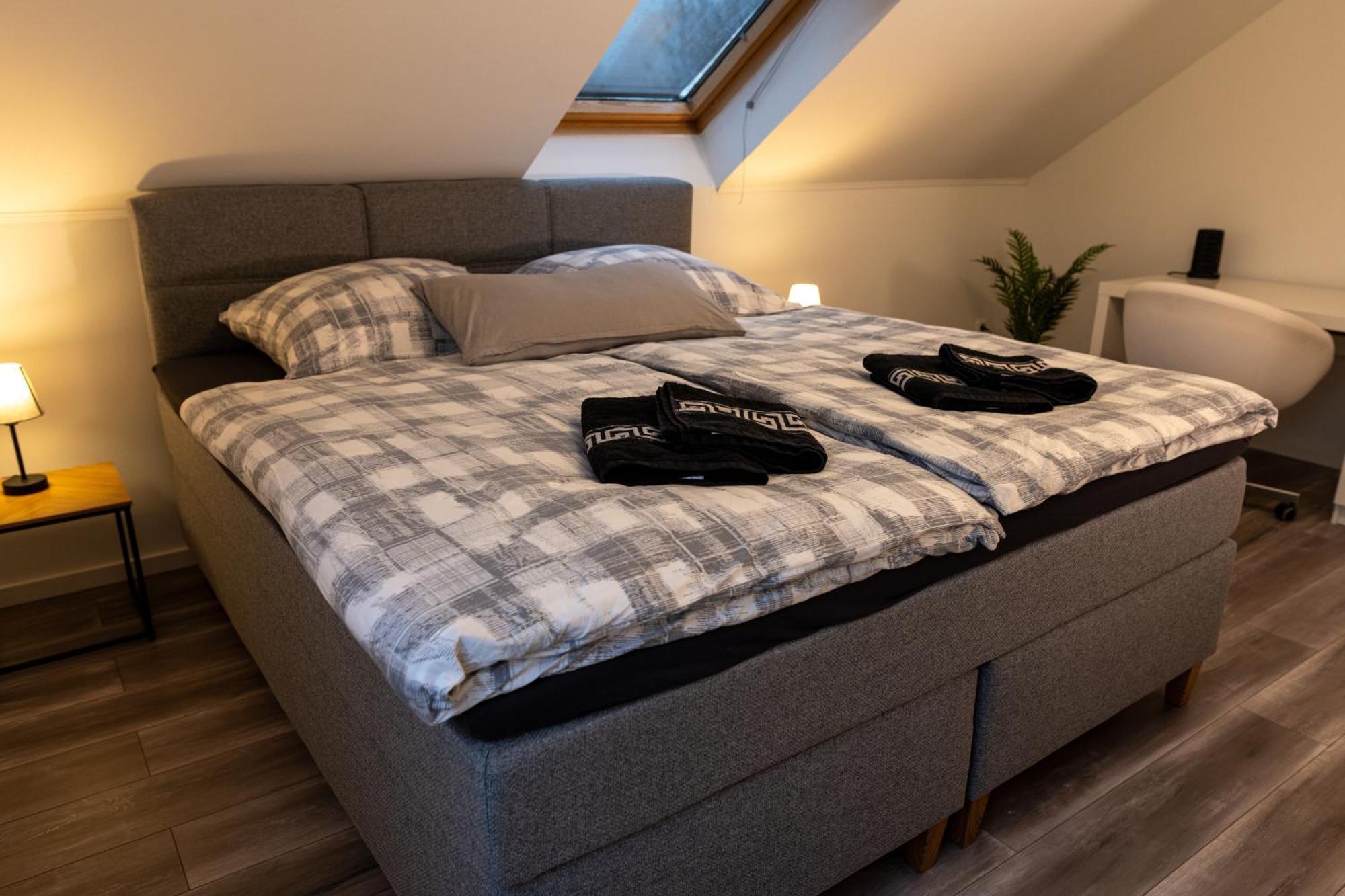 Ganzes Ferienhaus In Leipzig Mit Garage Und Fussbodenheizung Exterior foto